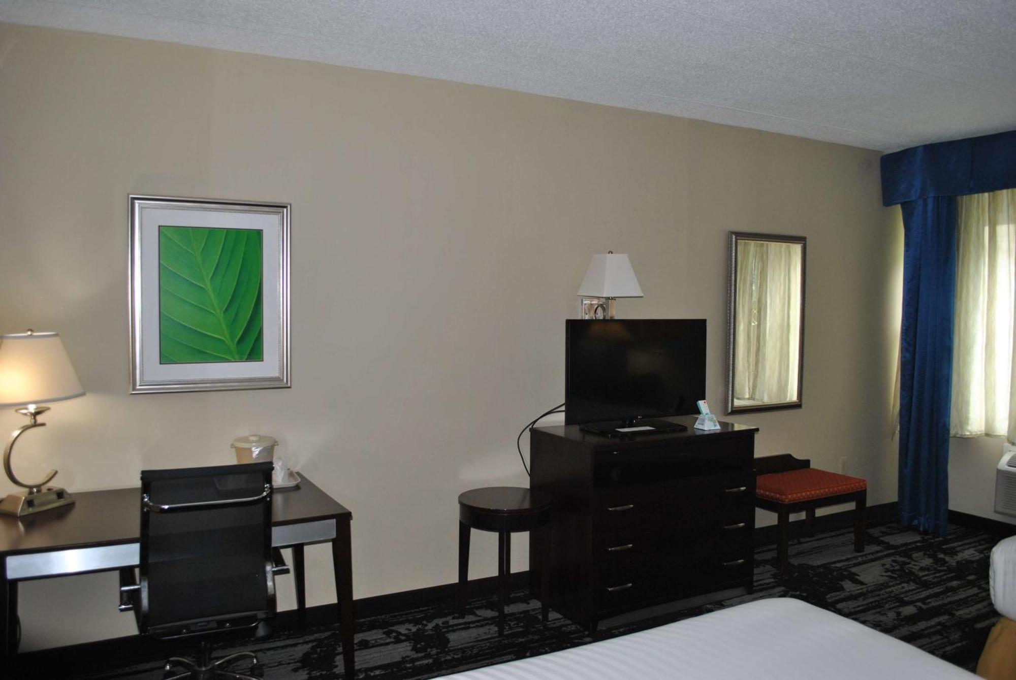 Best Western Owego Inn Zewnętrze zdjęcie