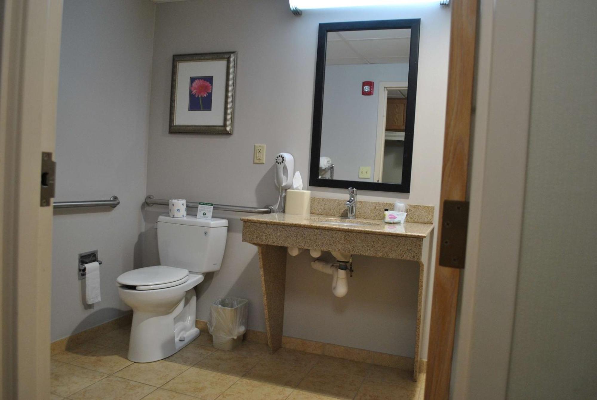 Best Western Owego Inn Zewnętrze zdjęcie